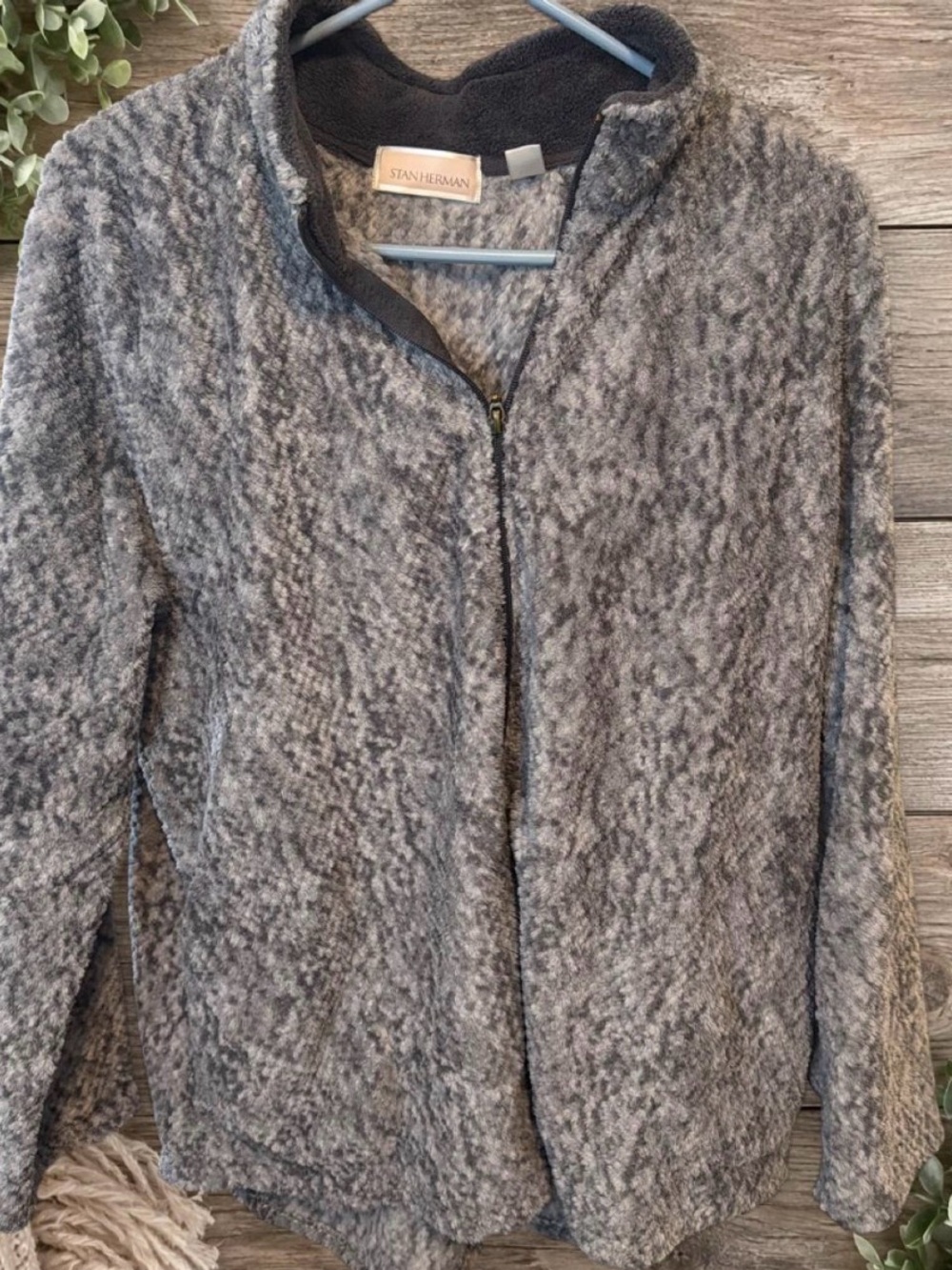 Stan Herman Women's Gray Plush Zip-Front Teddy Jacket